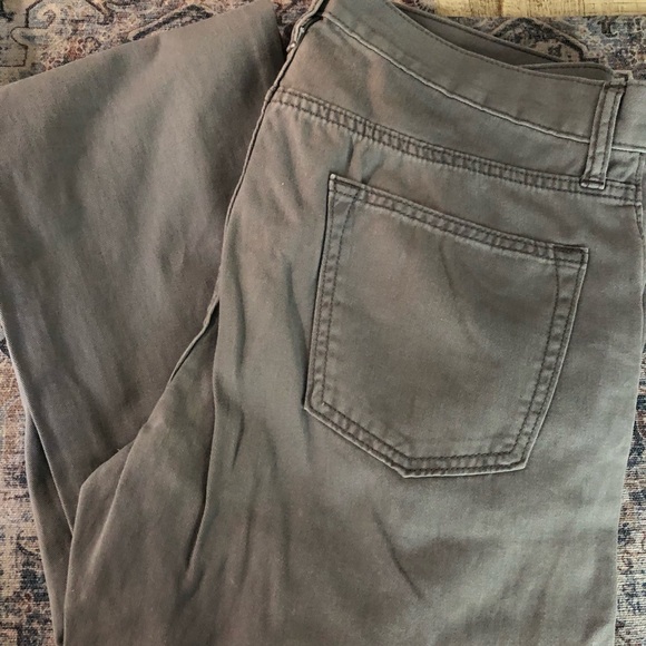 OLD NAVY STRAIGHT PANTS - Picture 2 of 4